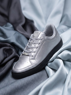 SKYLINE SELECT - SILVER/BLACK