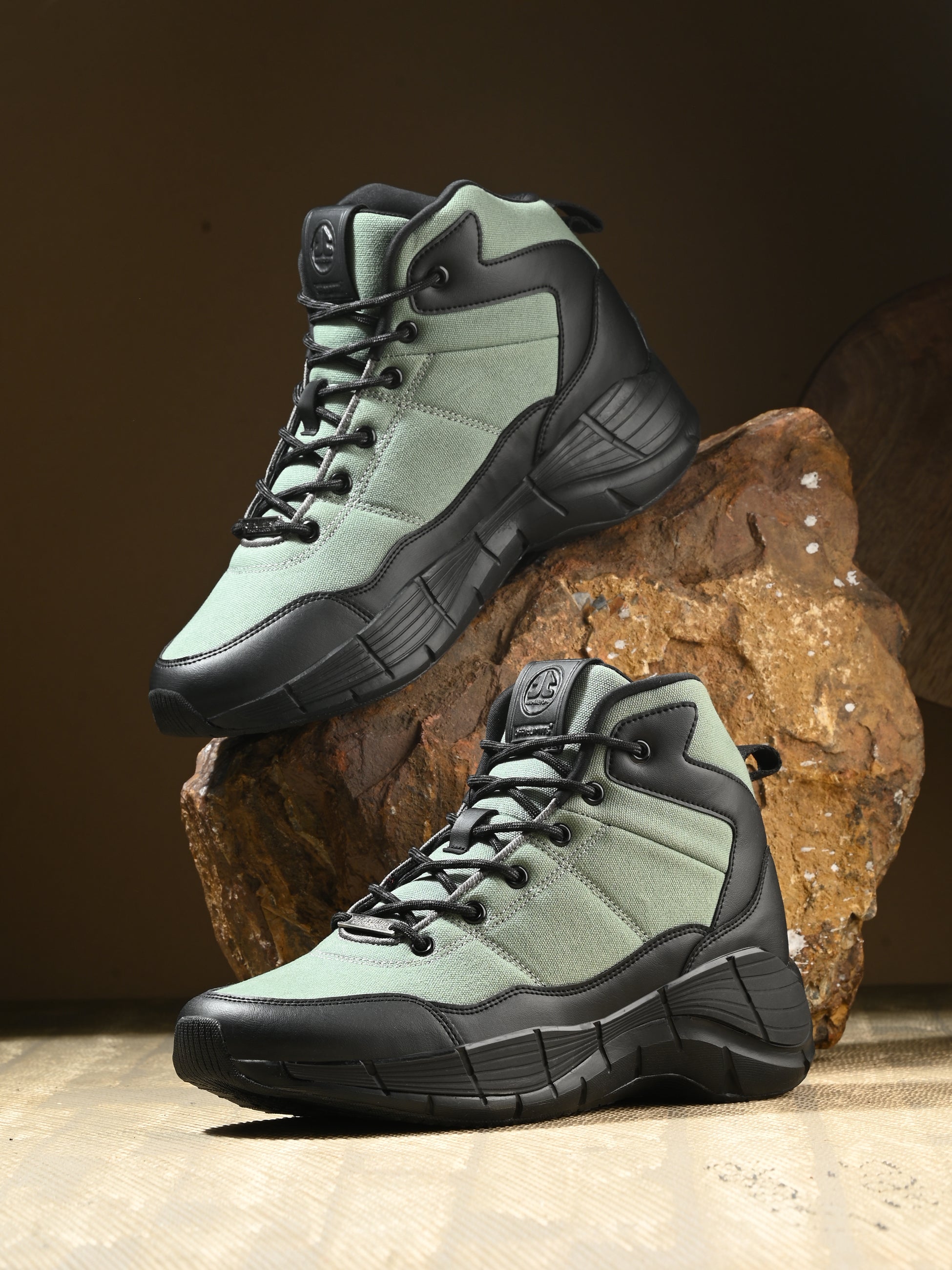 S.W.A.T ( TRAIL EDITION ) - SAGE GREEN/BLACK