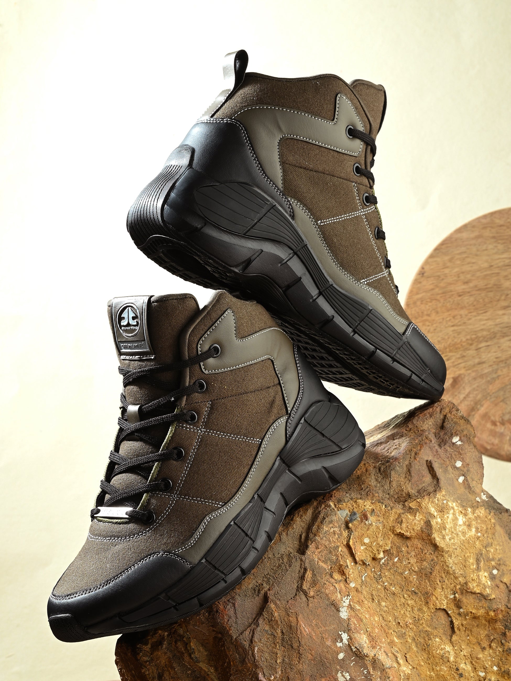 S.W.A.T (TRAIL EDITION) - DARK OLIVE/BLACK