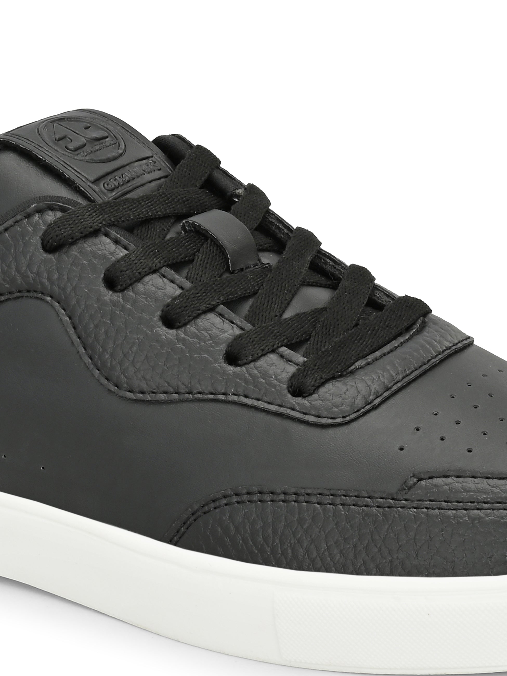 BOMBA - BLACK/WHITE