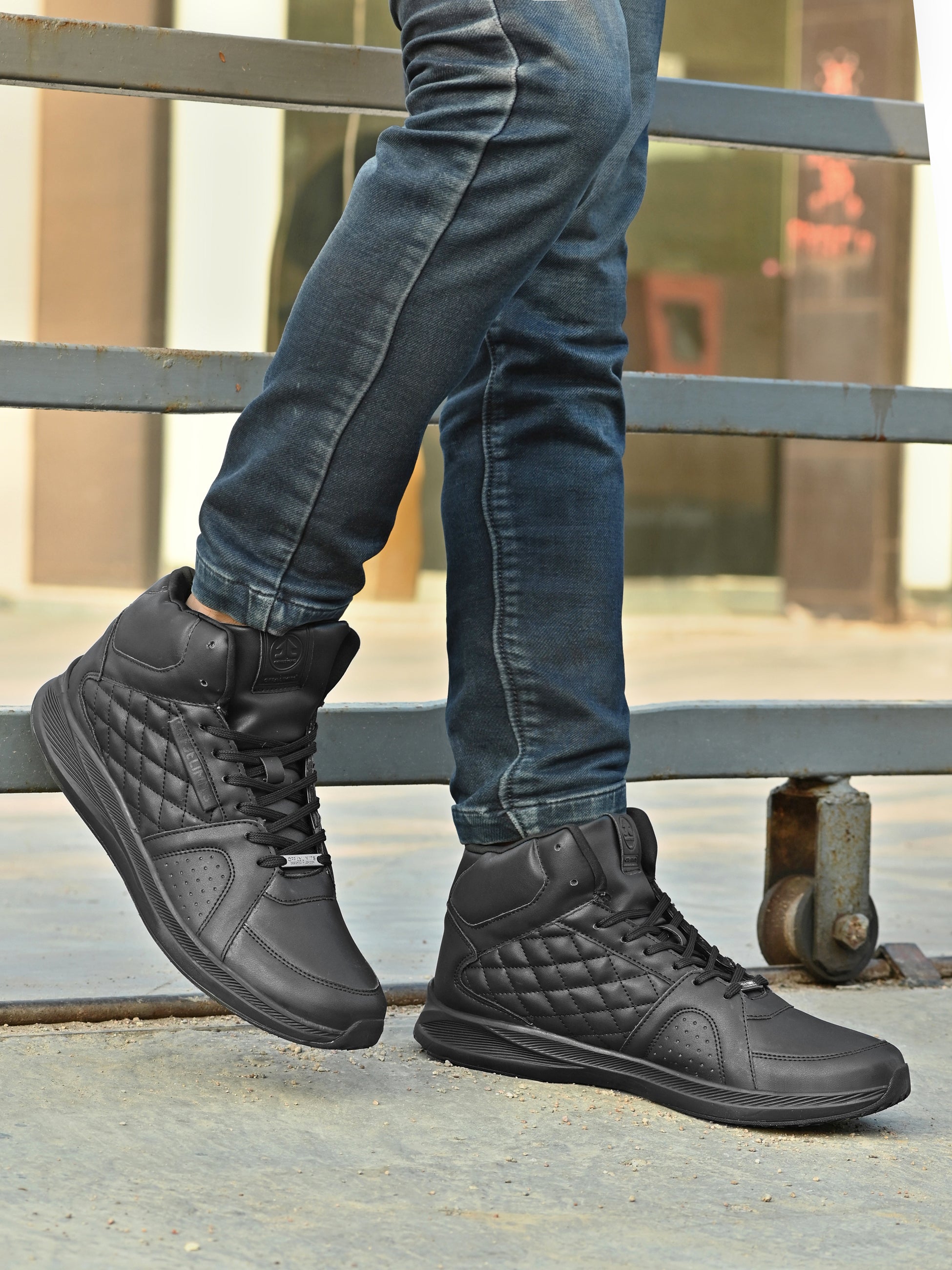 HANGMAN (BIG & TALL) - BLACK/BLACK