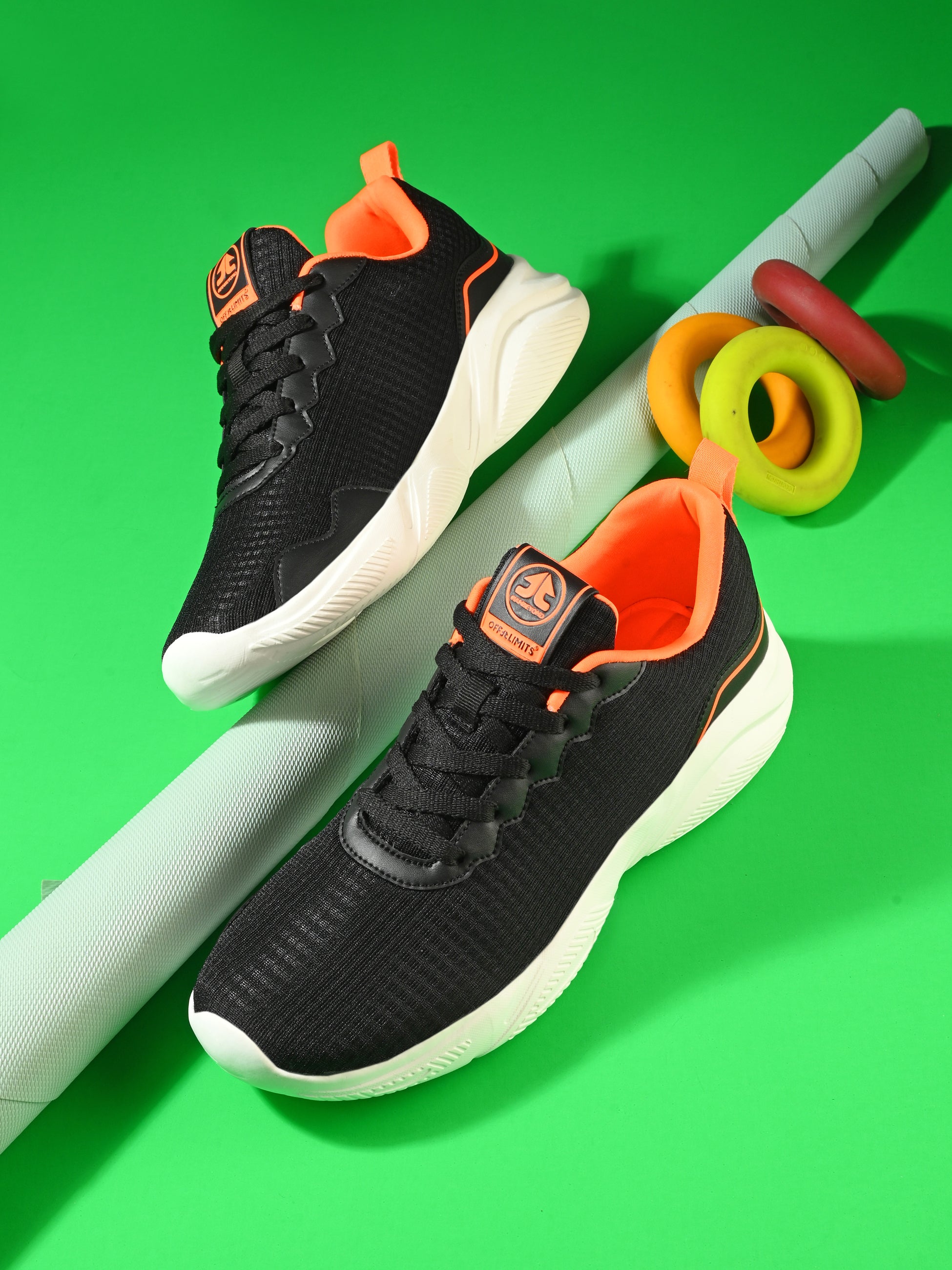 BLAZERUN - BLACK/ORANGE