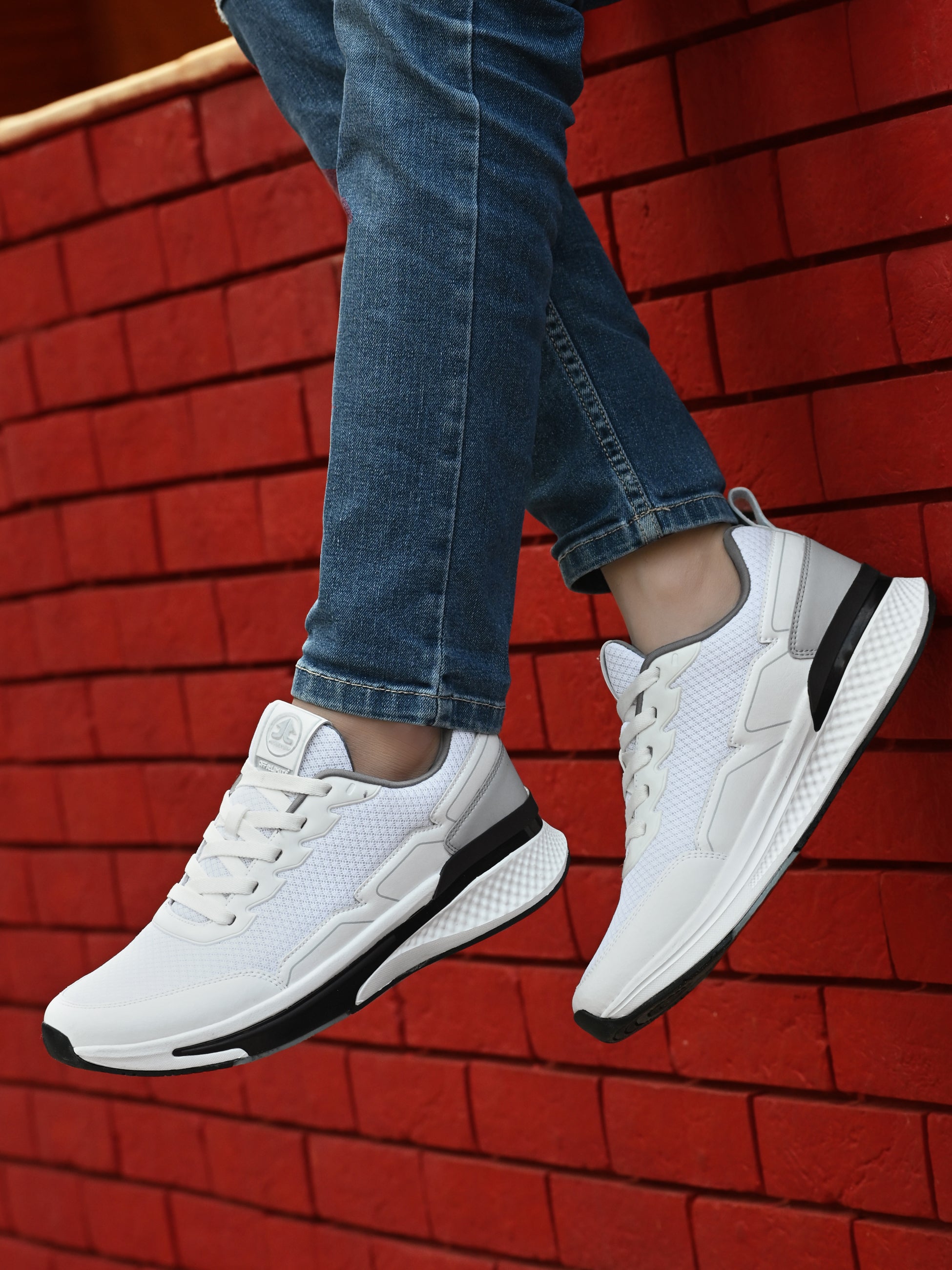 SKYRUN - OFF WHITE