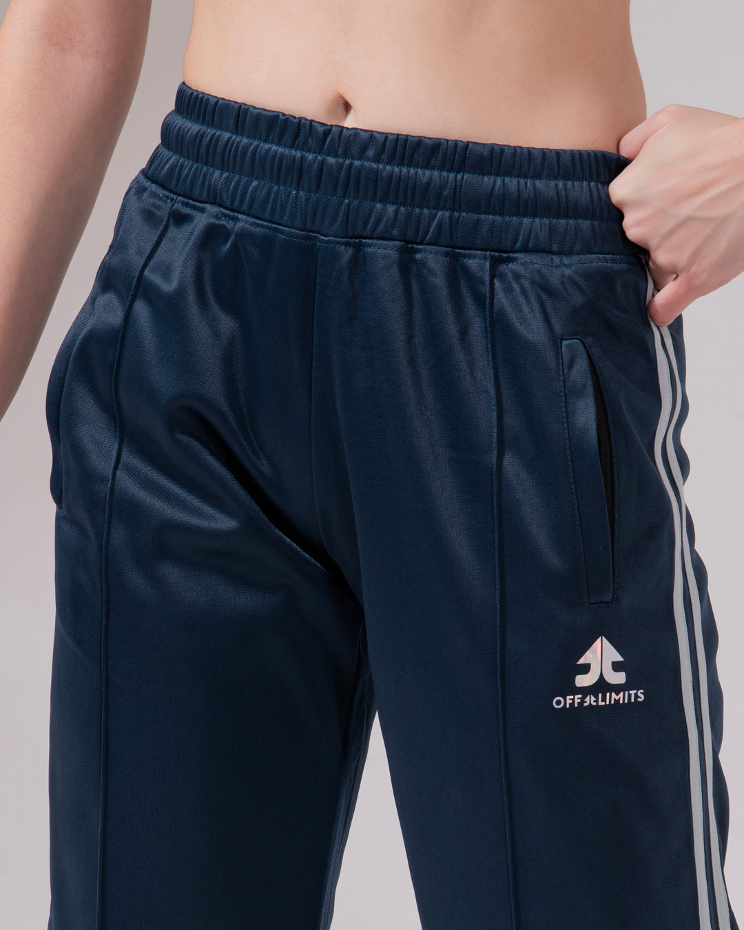 Women Zipper Flared Trackpant