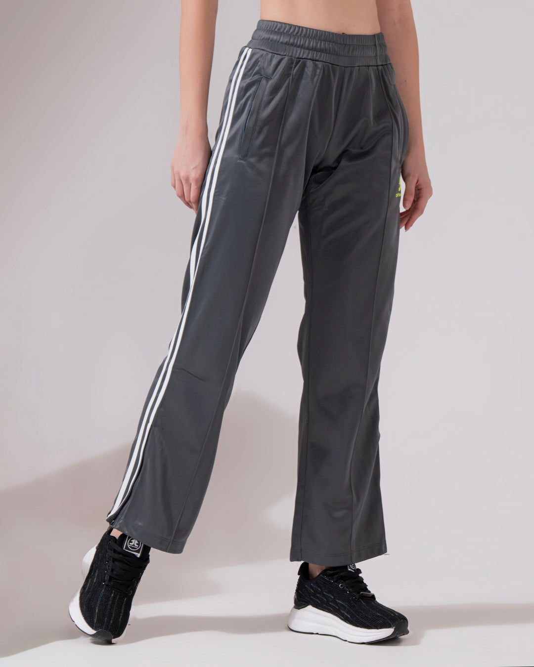 WMN SP FLARE ZIP PANT